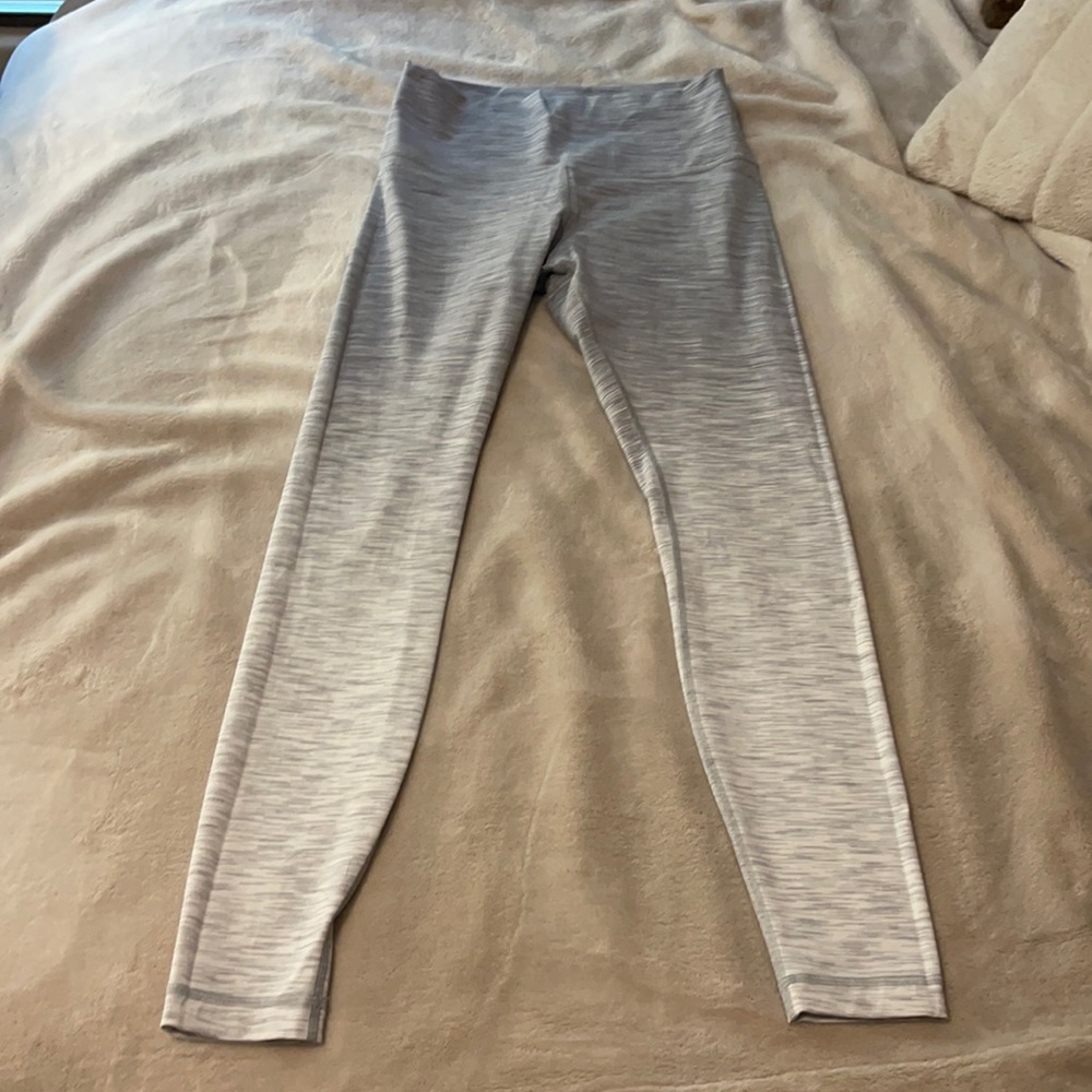 lulu wunder under tights